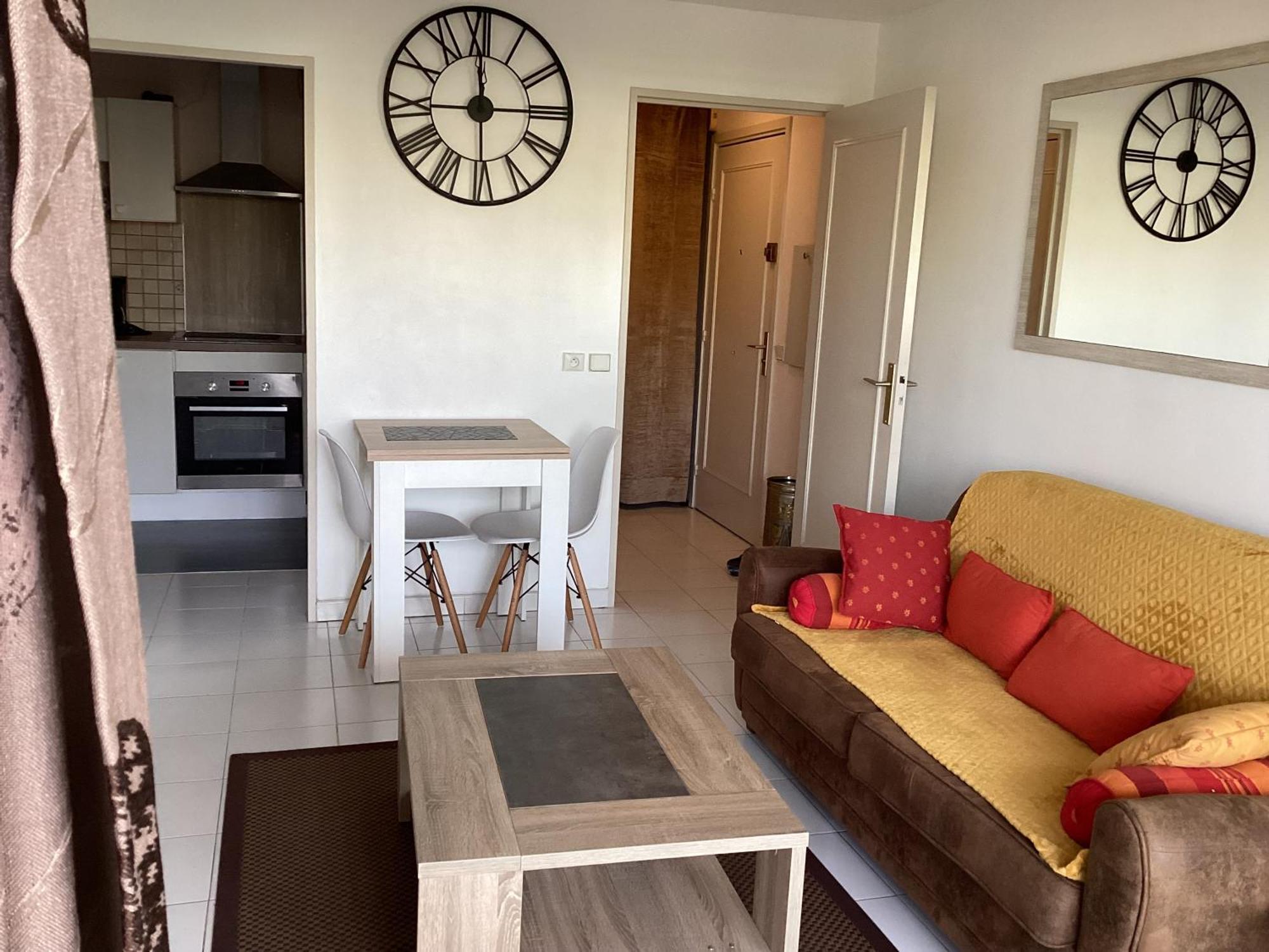 Appartement 2 Pieces Meubles A Juan Les Pins Antibes Exterior foto